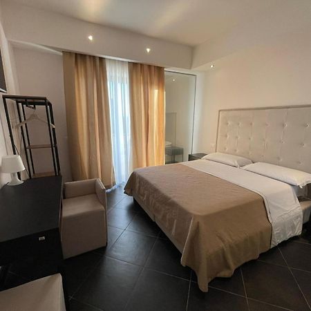 Hotel Briganti クアリアーノ エクステリア 写真