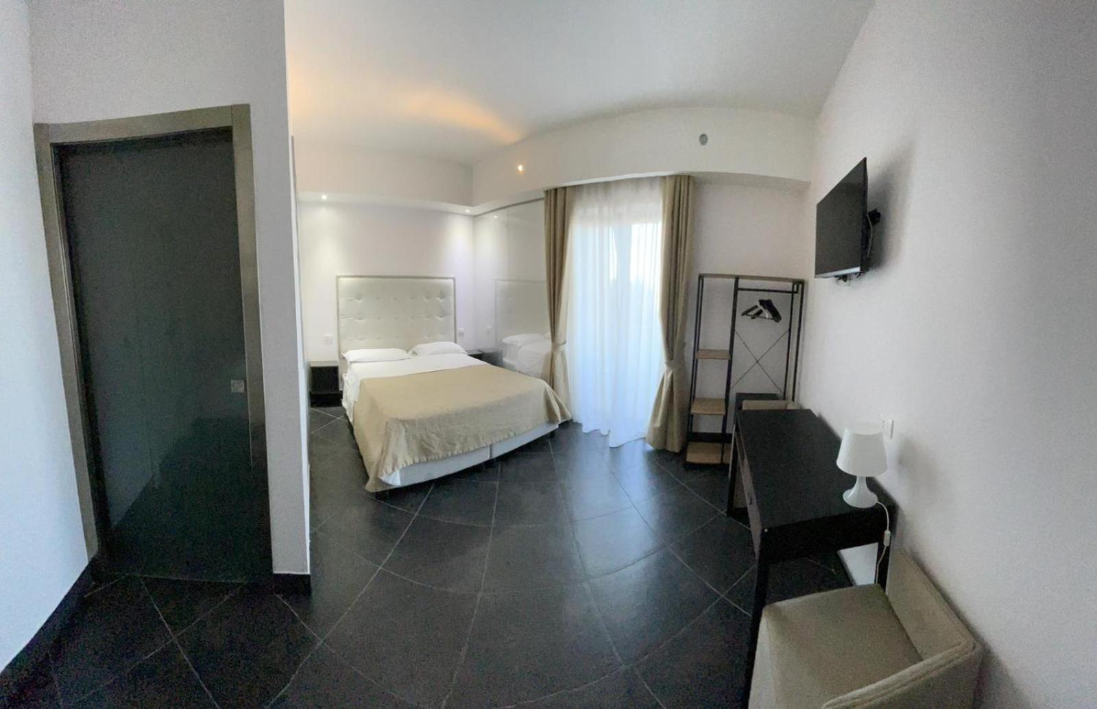 Hotel Briganti クアリアーノ エクステリア 写真